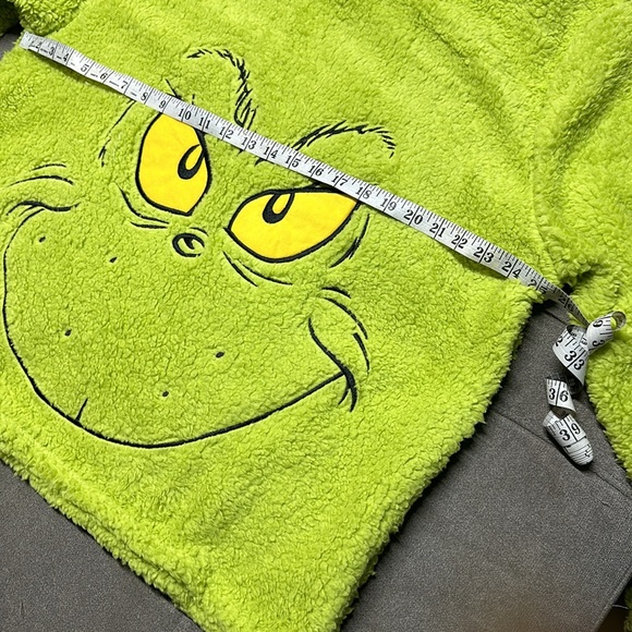 🎅🎄The Grinch Crewneck Pullover Sweater NWOT🎄🎅 - Picture 6 of 7